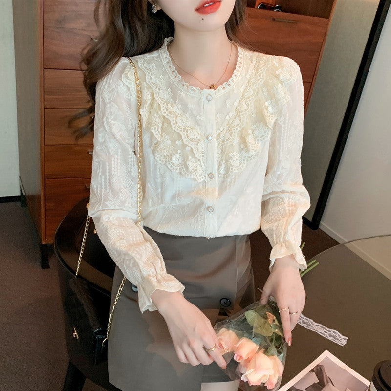 Women's Western-style Age-reducing Design Fashion Tops And Bottoming Shirts