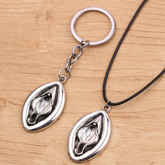 European And American New Adult Sexy Female Organ Personality Jewelry Shape Alloy Keychain AliExpress Hot Sale